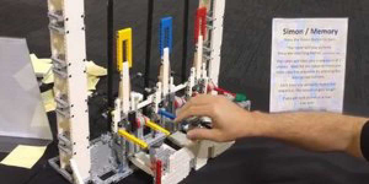 Game of Simon / Memory – Damien Kee